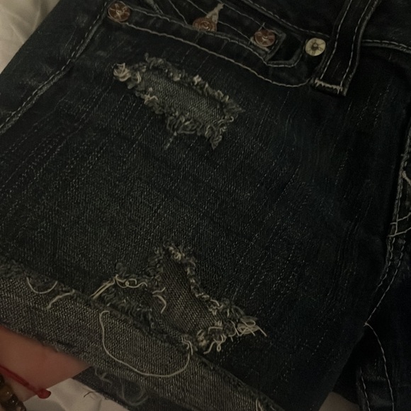 True Religion short - Picture 5 of 6